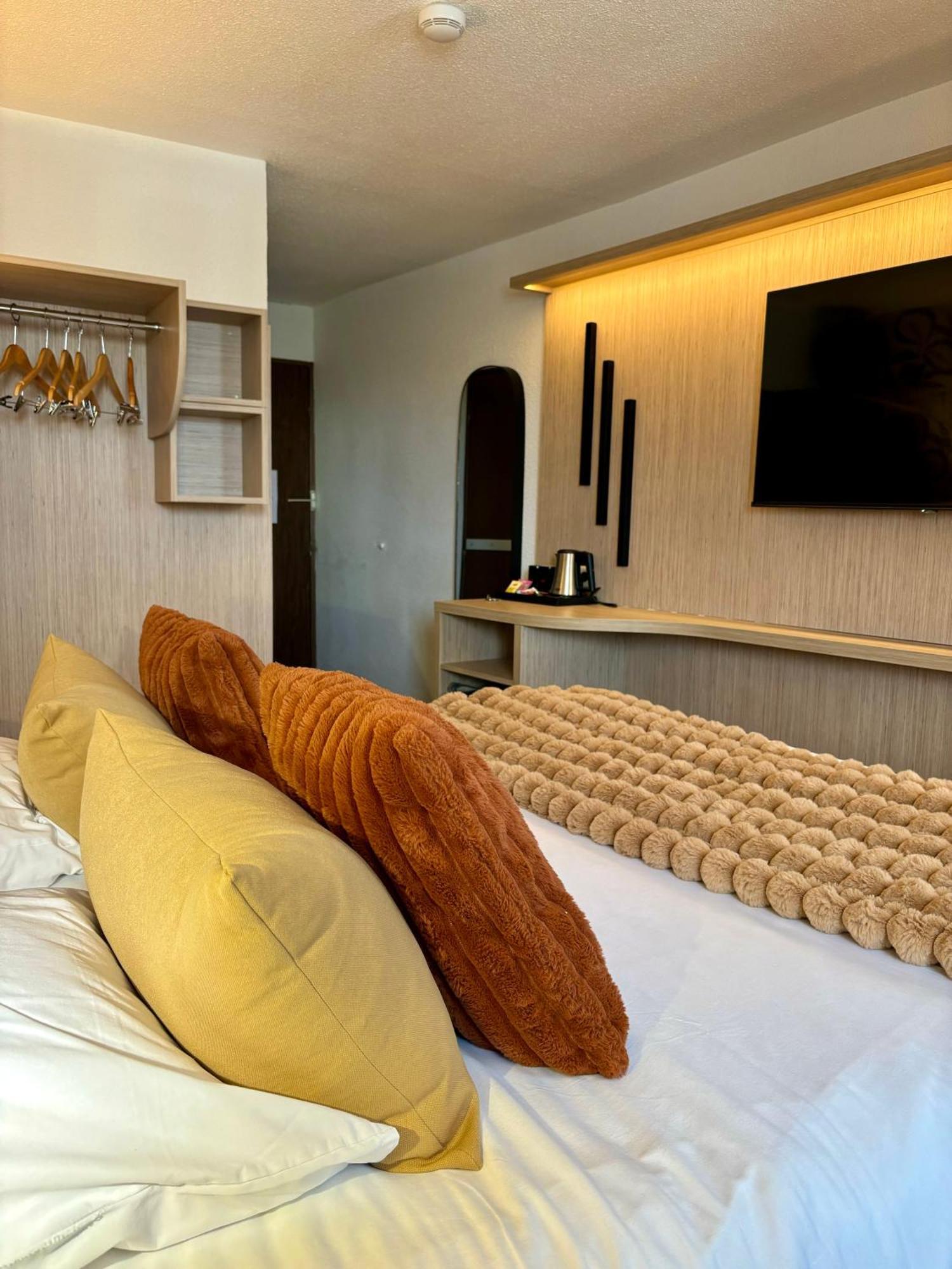 Ambassadeur Hotel - Cherbourg Port De Plaisance 외부 사진