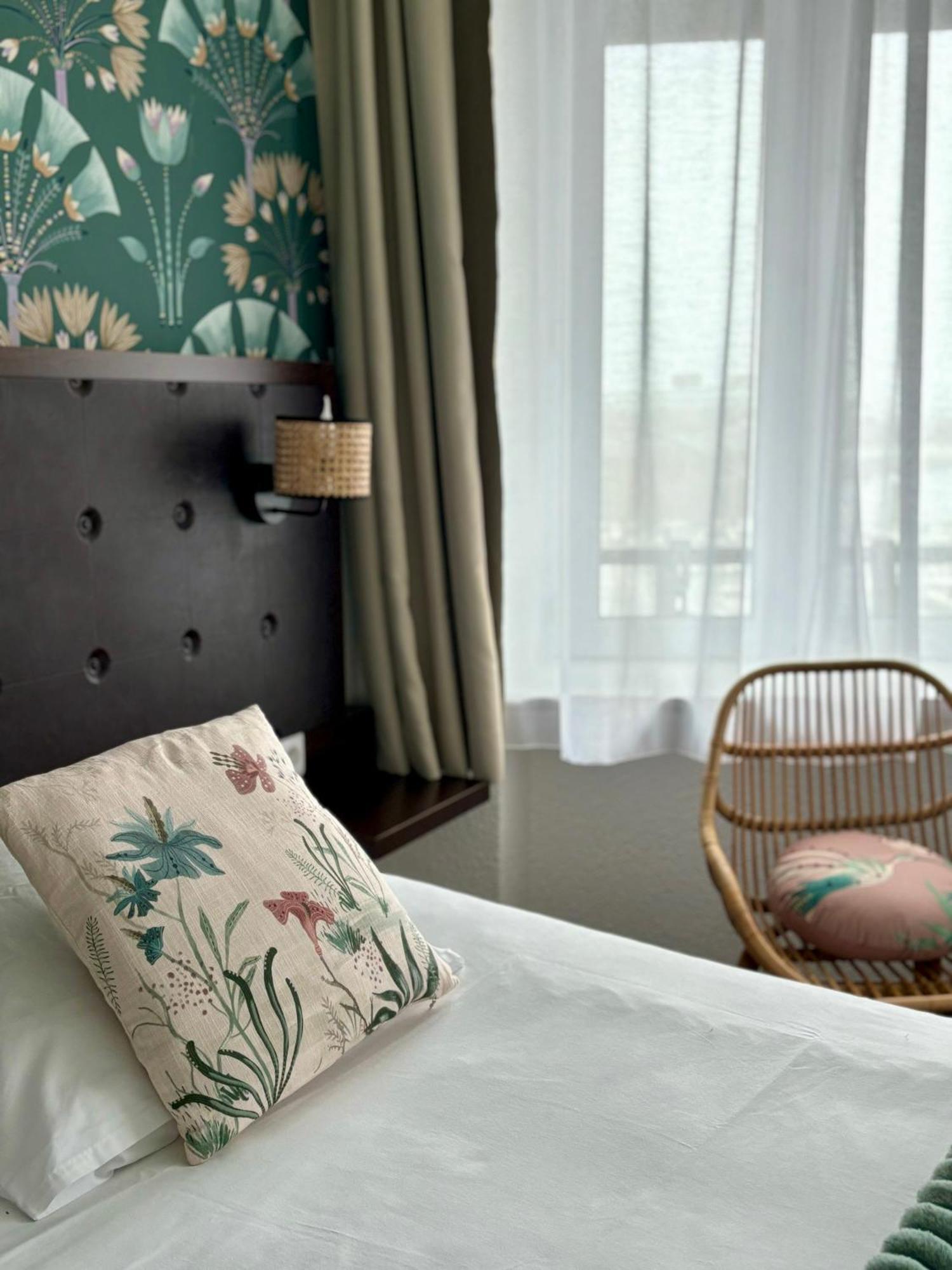Ambassadeur Hotel - Cherbourg Port De Plaisance 외부 사진